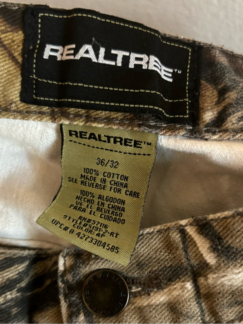 Realtree Brown and Tan Camo Cotton Pants (no stretch jeans material, 36x32)